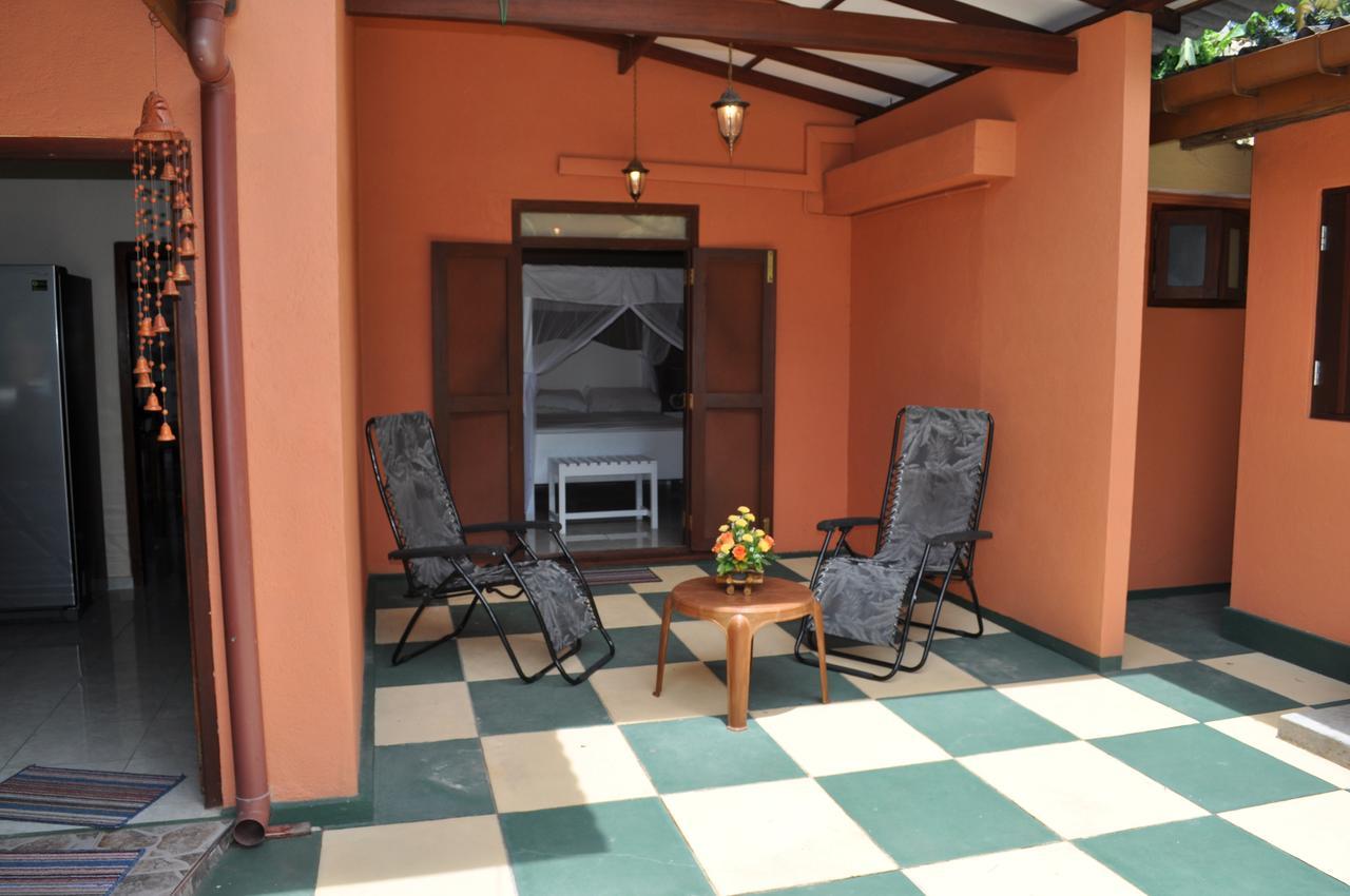 Jacks Bed And Breakfast Talpe Extérieur photo